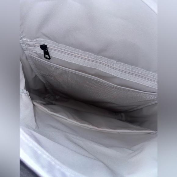 White nike laptop backpack